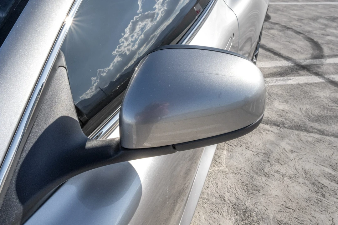 2016 Aston Martin DB9 - Image 27 of 31