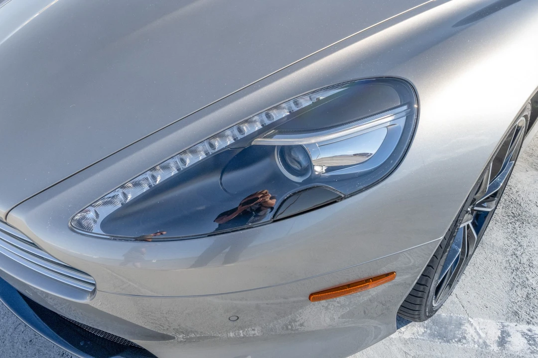2016 Aston Martin DB9 - Image 14 of 31