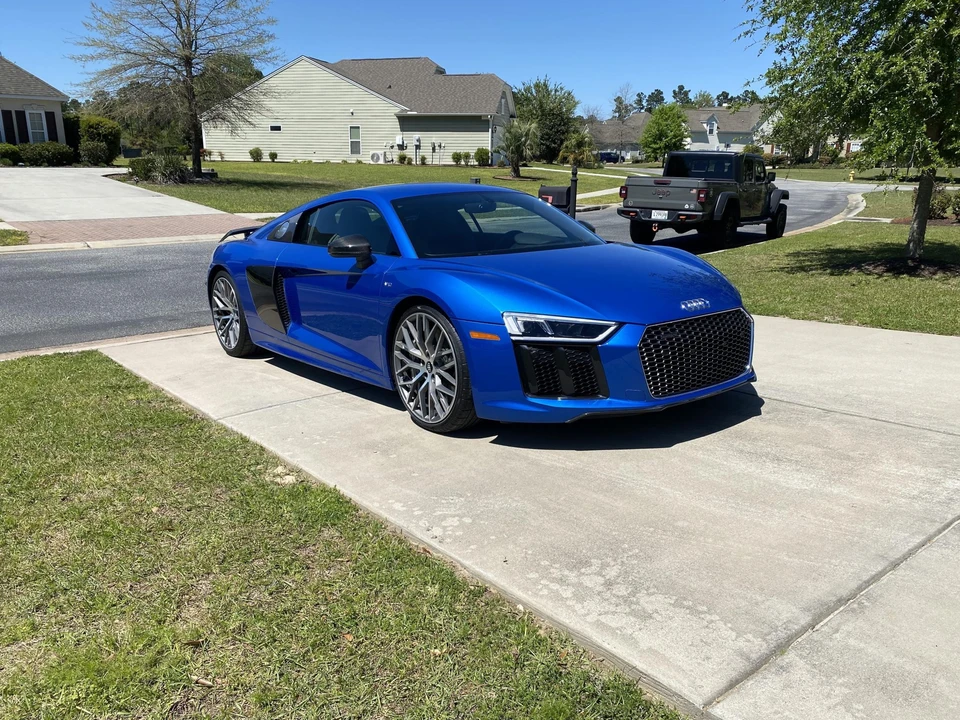 2017 Audi 4S R8 - Image 3 of 31