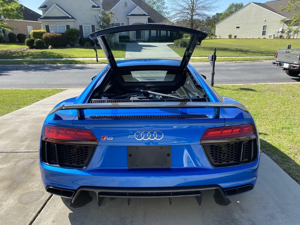2017 Audi 4S R8 - Image 25 of 31