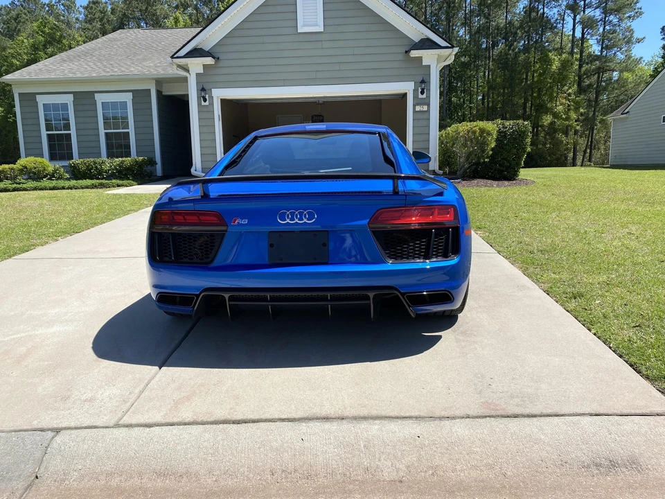 2017 Audi 4S R8 - Image 28 of 31