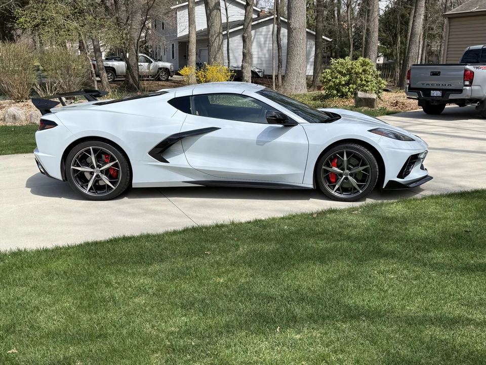 2020 Chevrolet Corvette C8 - Image 5 of 31