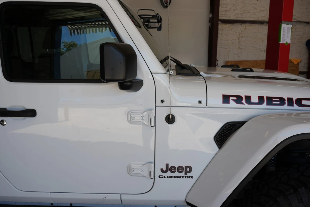 2022 Jeep JT Gladiator - Image 18 of 31