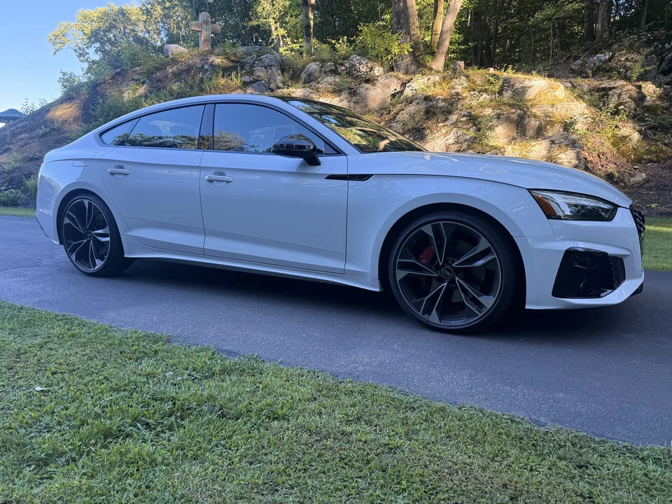 2025 Audi B9 S5 - Image 16 of 31
