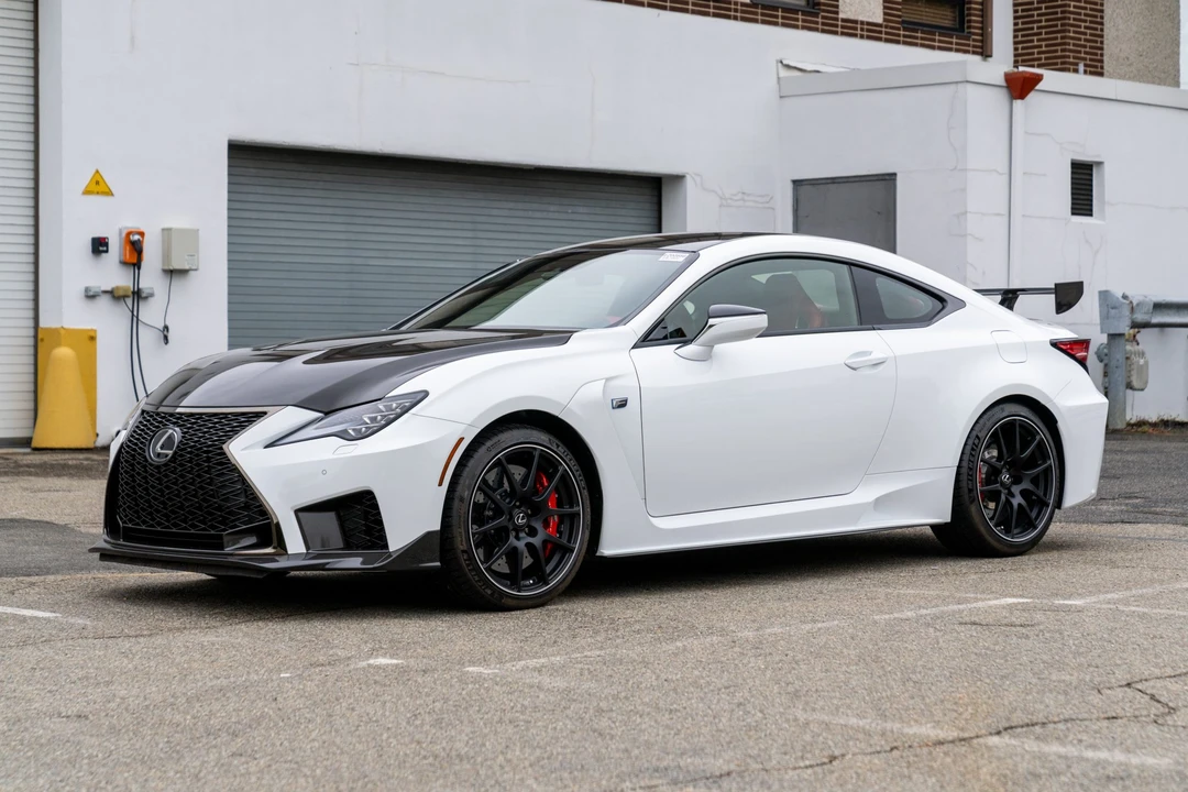 2020 Lexus RC F - Image 3 of 31