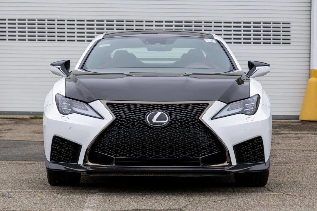 2020 Lexus RC F - Image 2 of 31