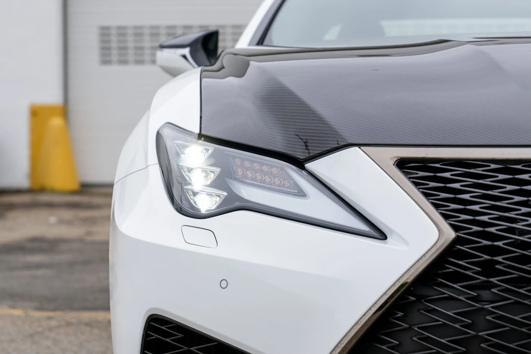 2020 Lexus RC F - Image 16 of 31