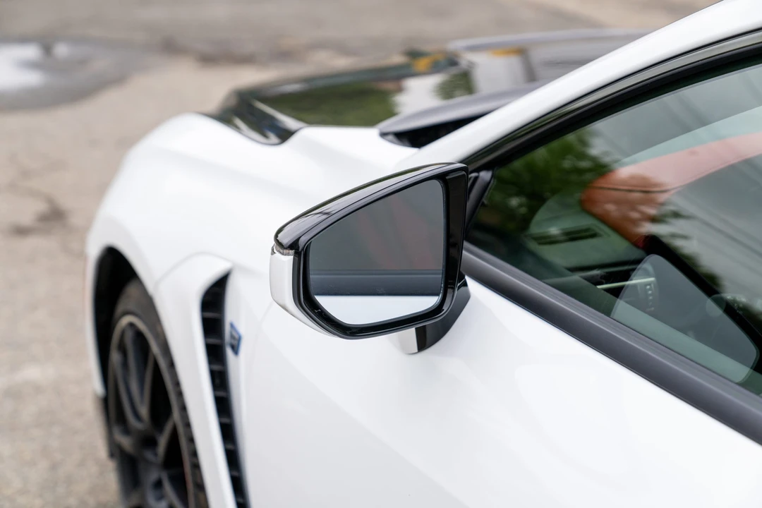 2020 Lexus RC F - Image 28 of 31