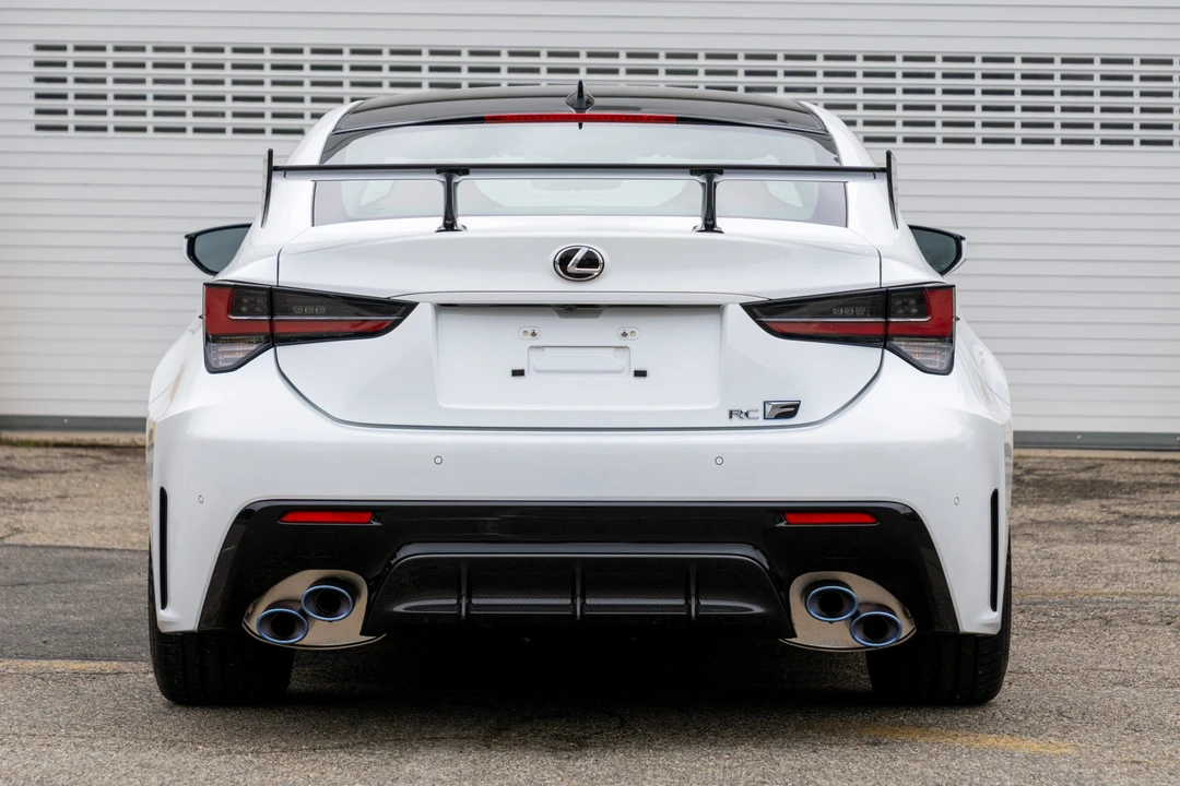 2020 Lexus RC F - Image 6 of 31