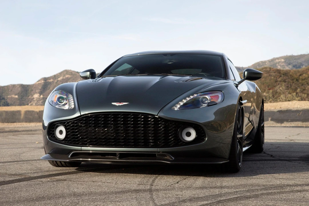 2018 Aston Martin Vanquish 2nd Gen - Image 2 of 31