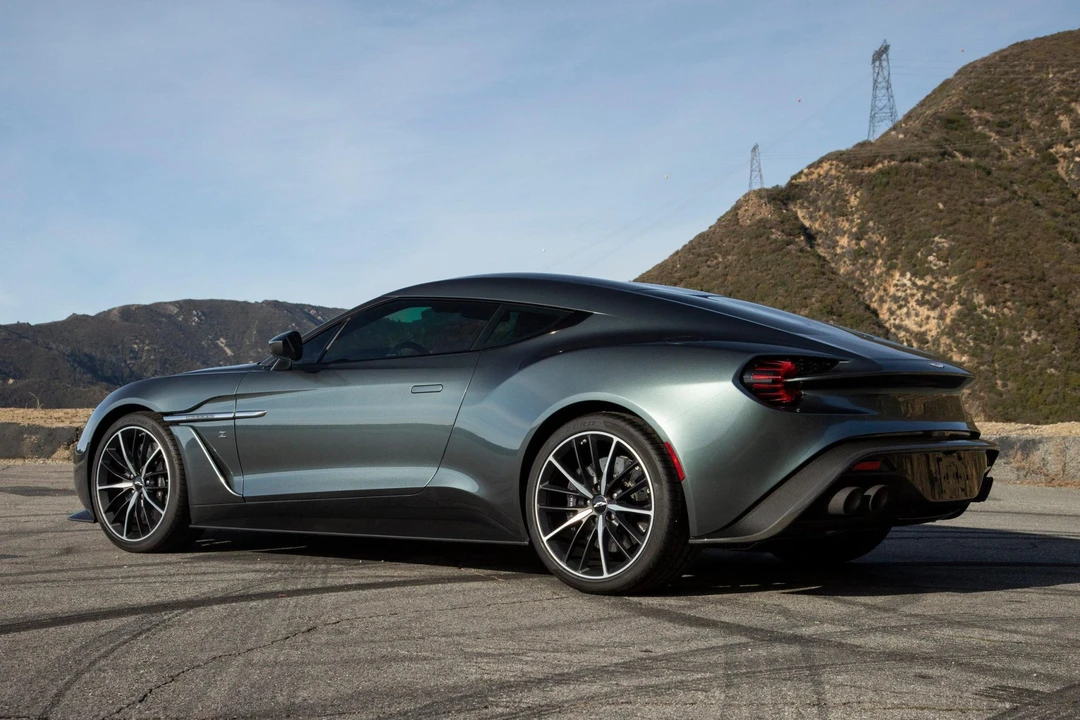 2018 Aston Martin Vanquish 2nd Gen - Image 10 of 31