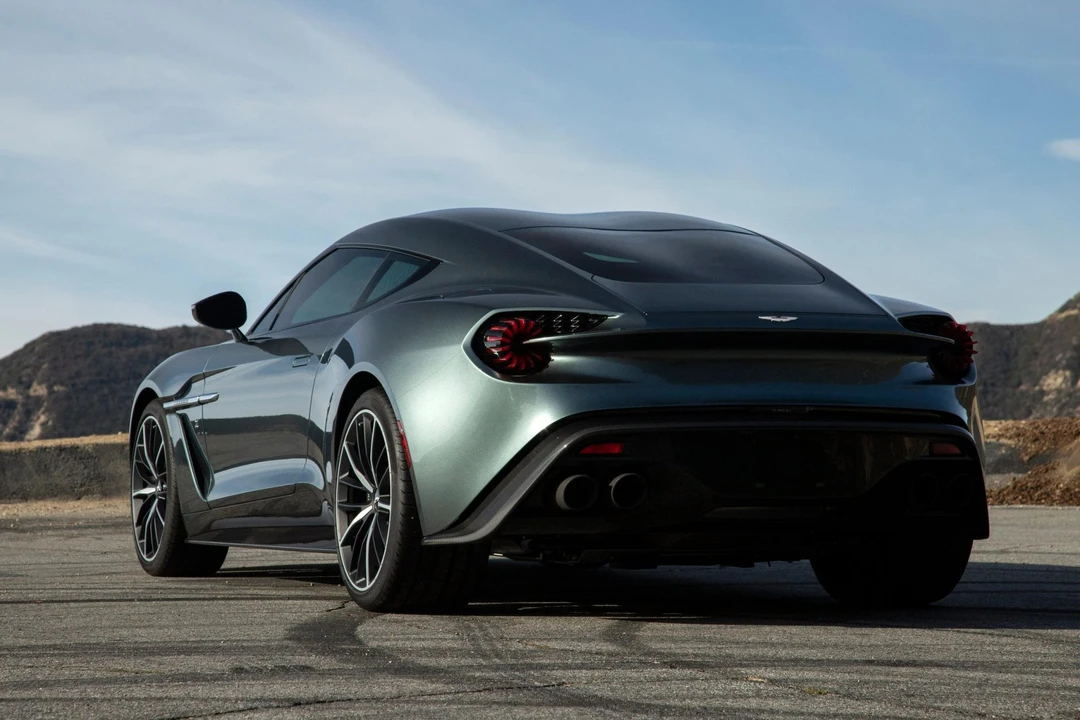 2018 Aston Martin Vanquish 2nd Gen - Image 12 of 31