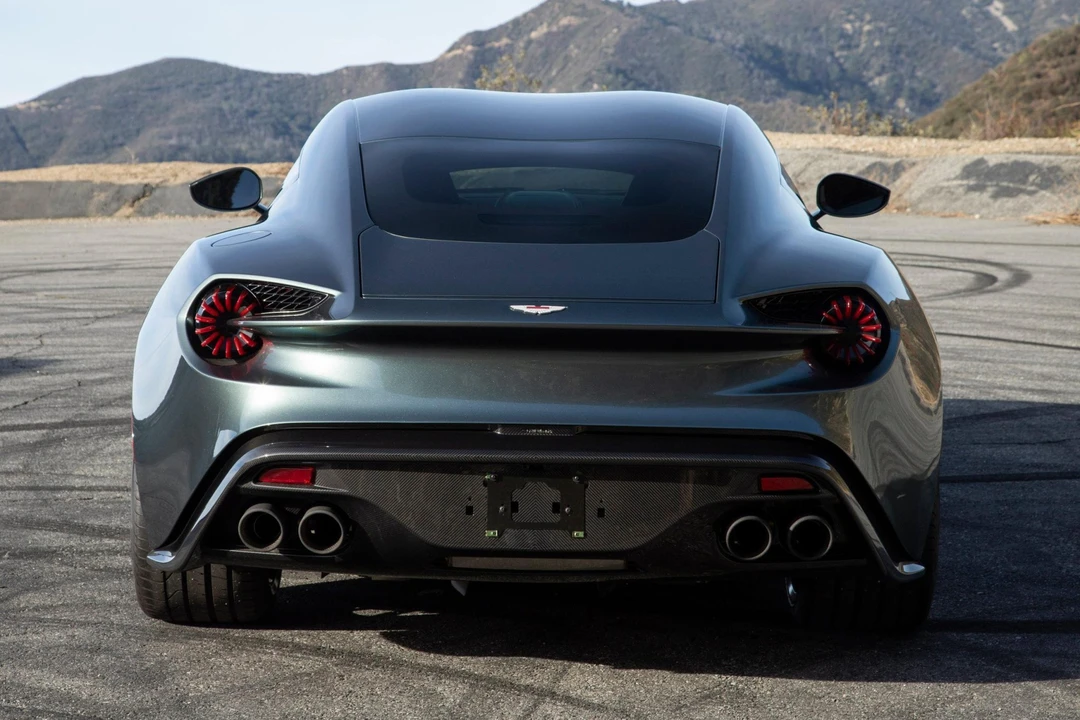2018 Aston Martin Vanquish 2nd Gen - Image 14 of 31