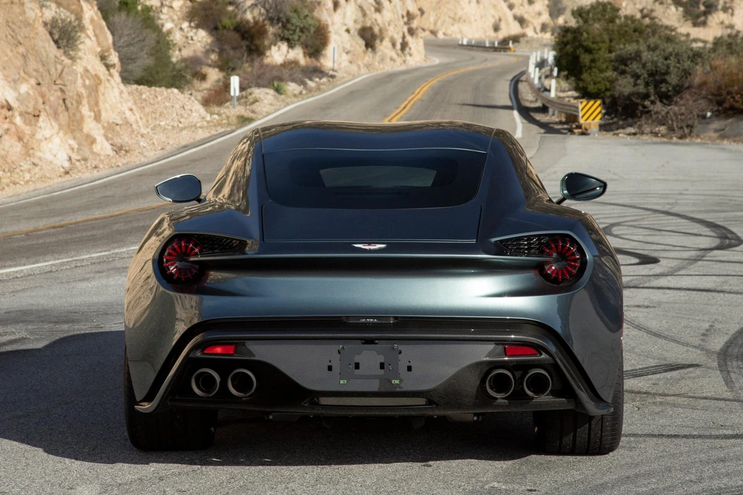 2018 Aston Martin Vanquish 2nd Gen - Image 15 of 31