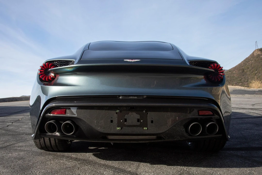 2018 Aston Martin Vanquish 2nd Gen - Image 16 of 31
