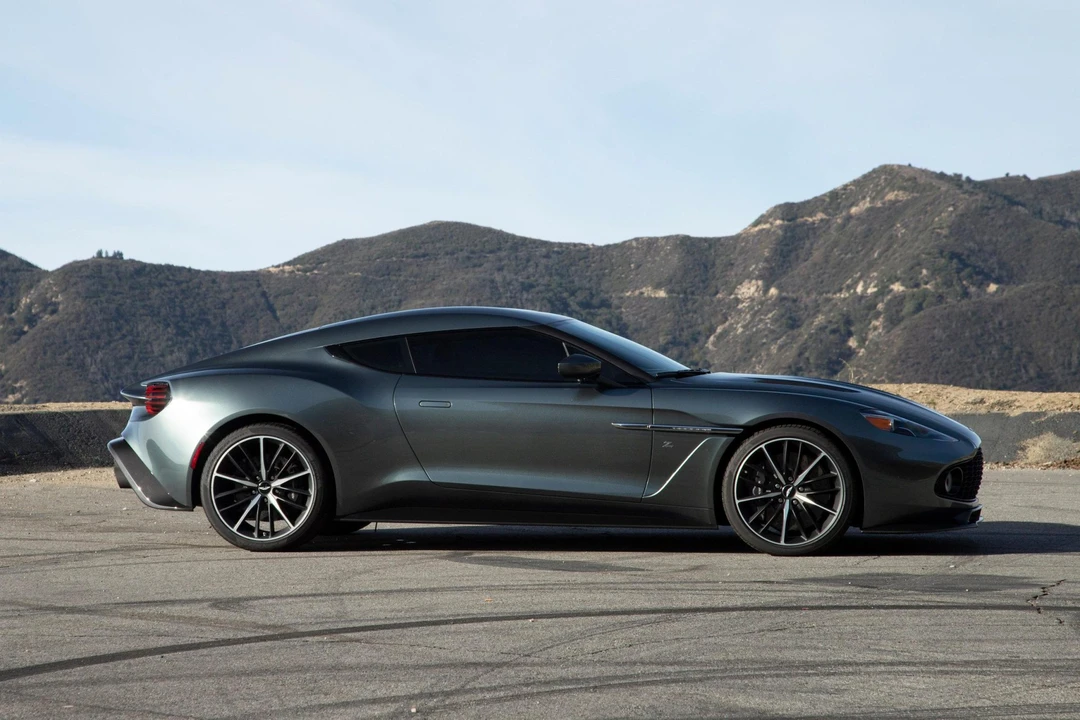 2018 Aston Martin Vanquish 2nd Gen - Image 22 of 31