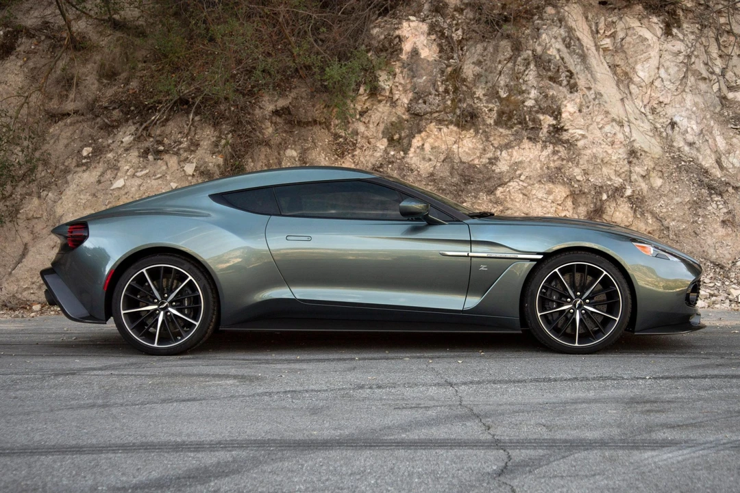 2018 Aston Martin Vanquish 2nd Gen - Image 23 of 31