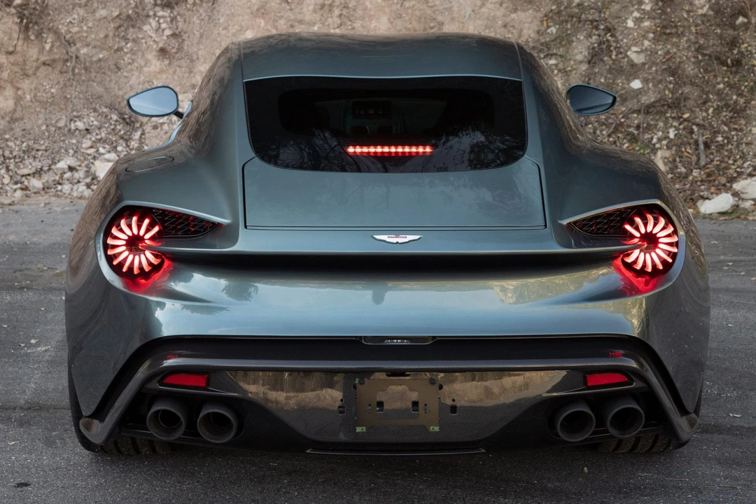 2018 Aston Martin Vanquish 2nd Gen - Image 17 of 31