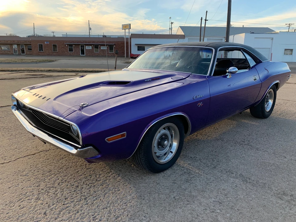 1970 Dodge Challenger Hemi 1st Gen - Image 19 of 31