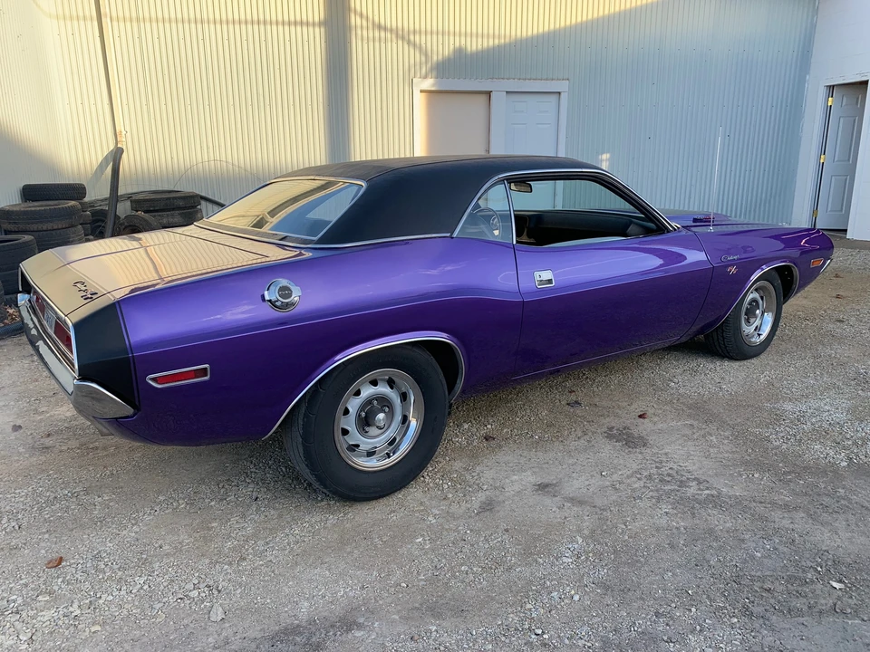 1970 Dodge Challenger Hemi 1st Gen - Image 11 of 31