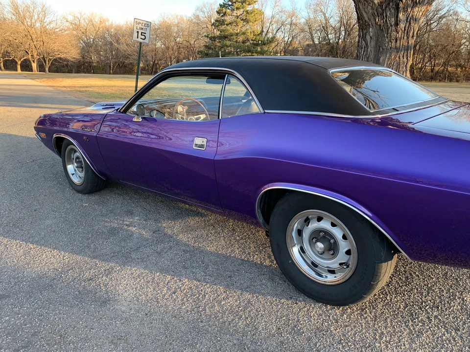 1970 Dodge Challenger Hemi 1st Gen - Image 16 of 31