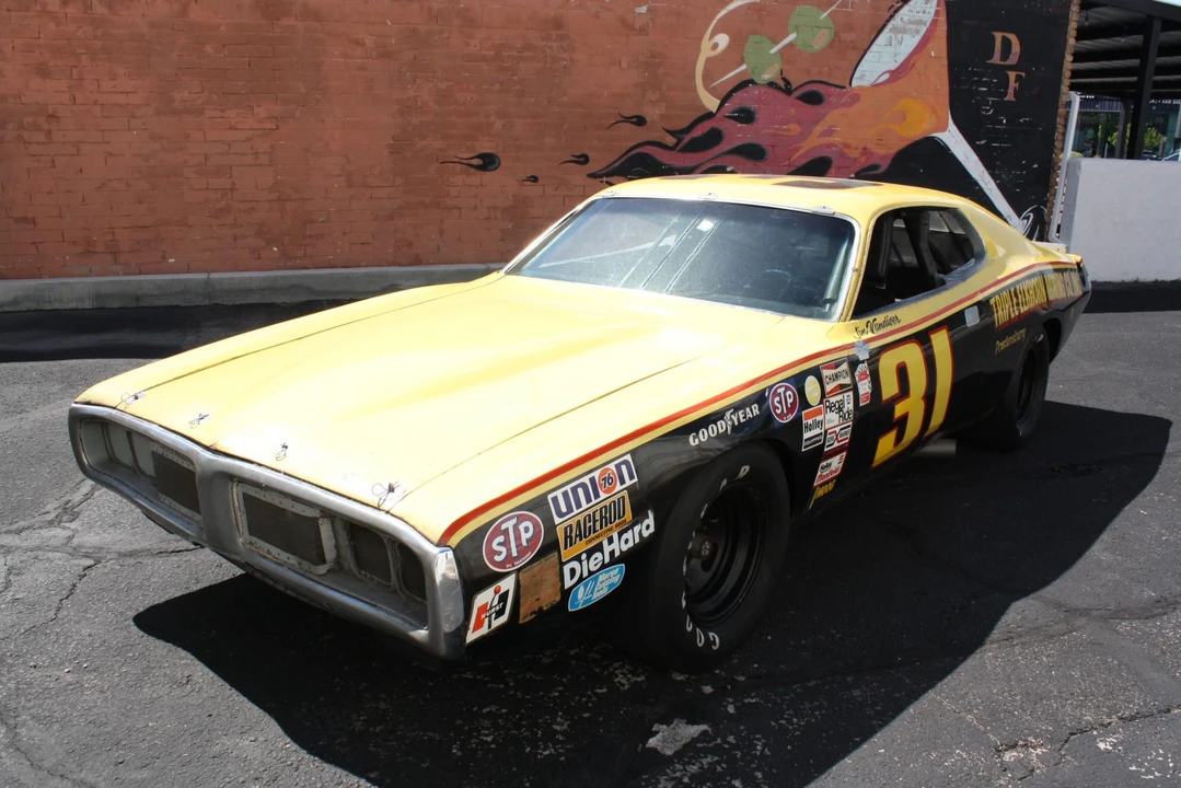 1974 Dodge Charger Hemi 3rd Gen - Image 5 of 31