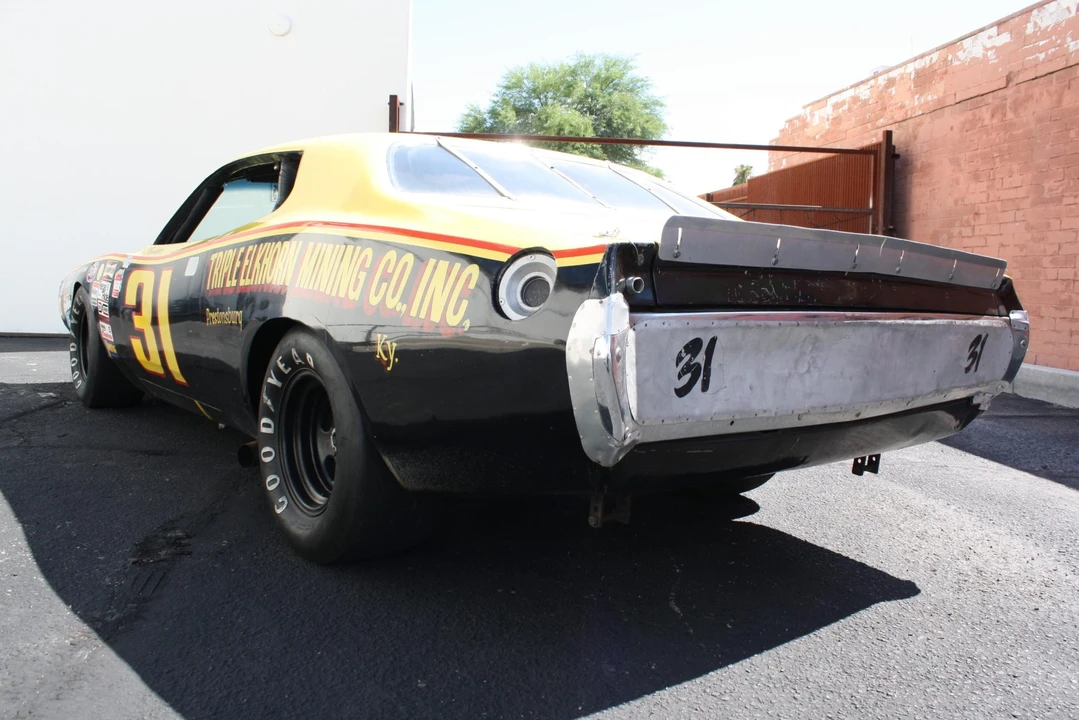 1974 Dodge Charger Hemi 3rd Gen - Image 12 of 31