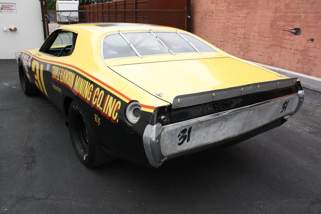 1974 Dodge Charger Hemi 3rd Gen - Image 13 of 31
