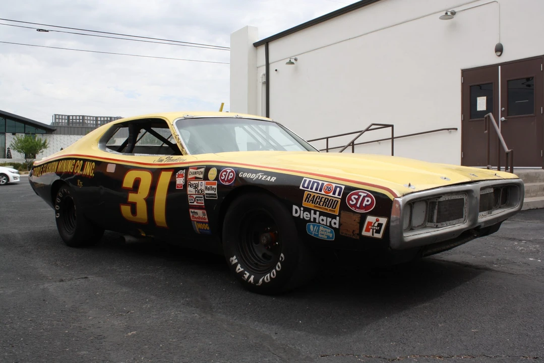 1974 Dodge Charger Hemi 3rd Gen - Image 23 of 31