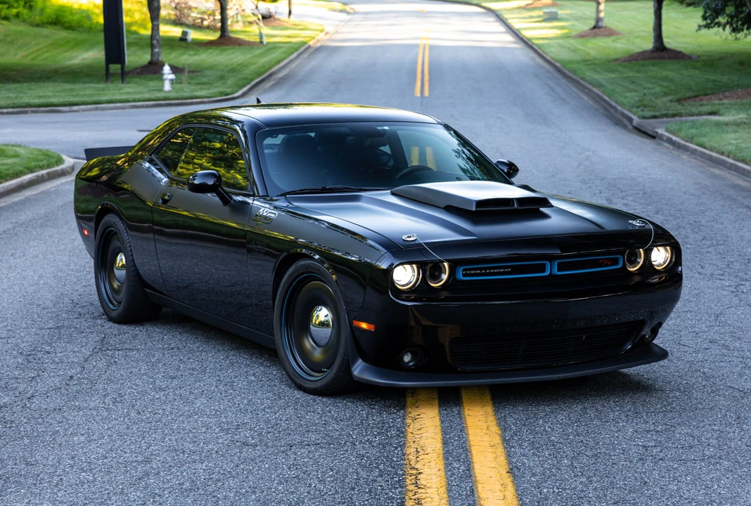2016 Dodge Challenger SRT8 & 392 3rd Gen - Image 2 of 31