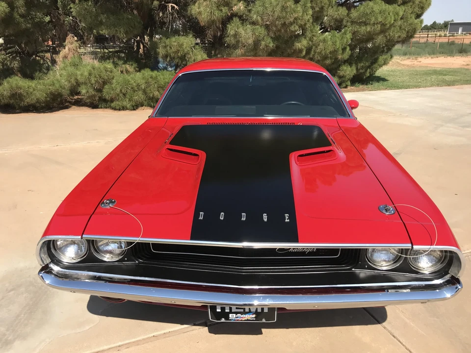 1970 Dodge Challenger Hemi 1st Gen - Image 11 of 31