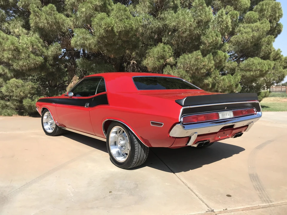 1970 Dodge Challenger Hemi 1st Gen - Image 10 of 31