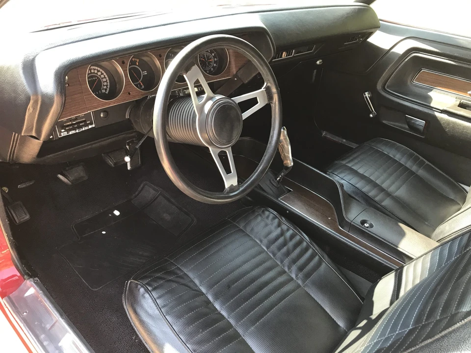 1970 Dodge Challenger Hemi 1st Gen - Image 18 of 31