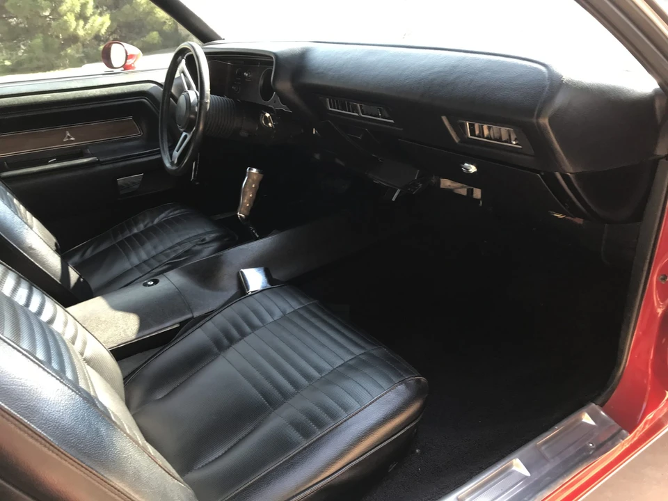 1970 Dodge Challenger Hemi 1st Gen - Image 19 of 31