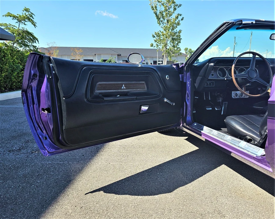 1970 Dodge Challenger Hemi 1st Gen - Image 28 of 31