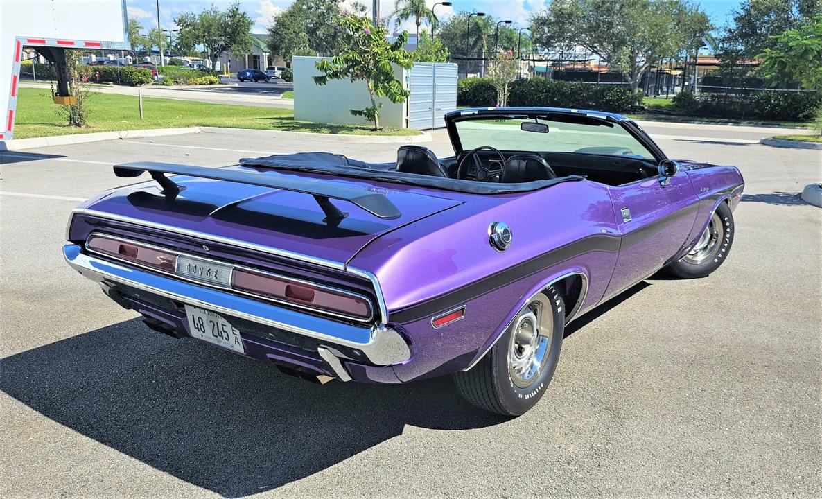 1970 Dodge Challenger Hemi 1st Gen - Image 11 of 31