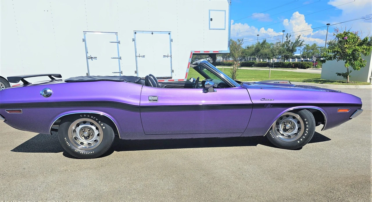 1970 Dodge Challenger Hemi 1st Gen - Image 13 of 31