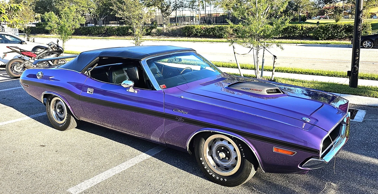 1970 Dodge Challenger Hemi 1st Gen - Image 26 of 31