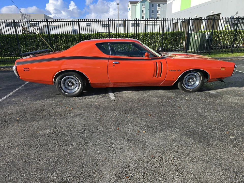 1971 Dodge Charger Hemi 3rd Gen - Image 10 of 31