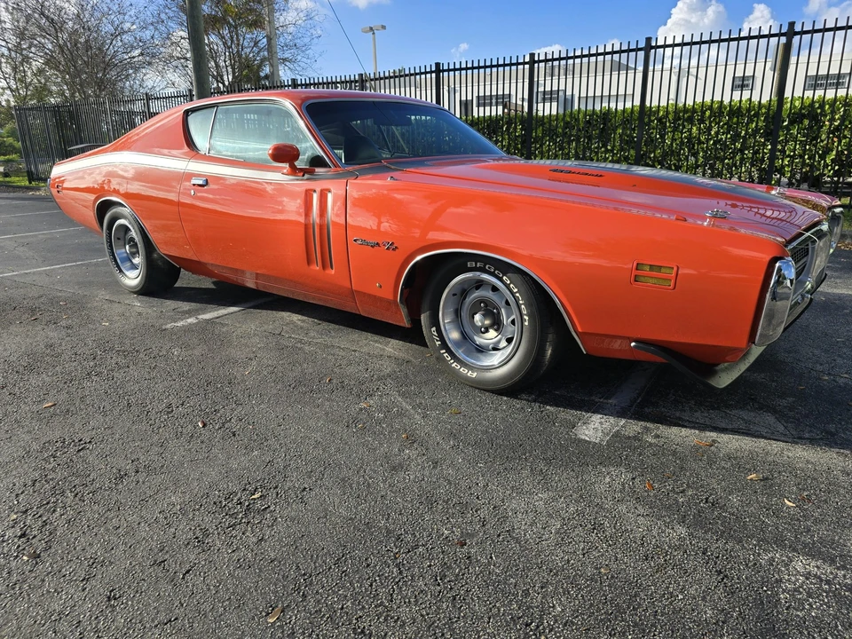 1971 Dodge Charger Hemi 3rd Gen - Image 11 of 31