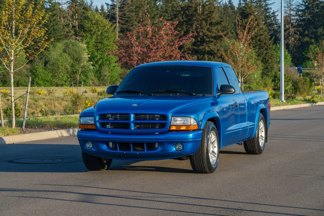 2000 Dodge Dakota 2nd Gen - Image 2 of 31
