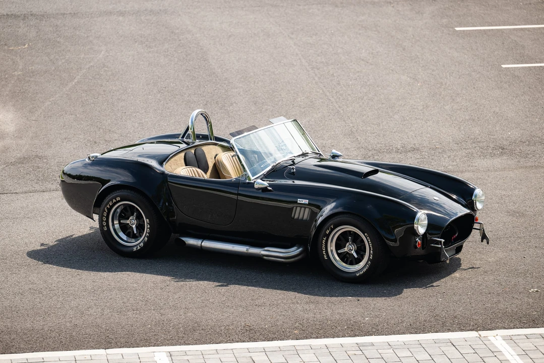 Shelby Cobra Replica - Image 23 of 31
