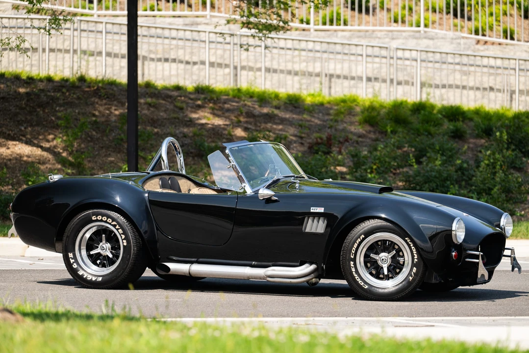 Shelby Cobra Replica - Image 20 of 31