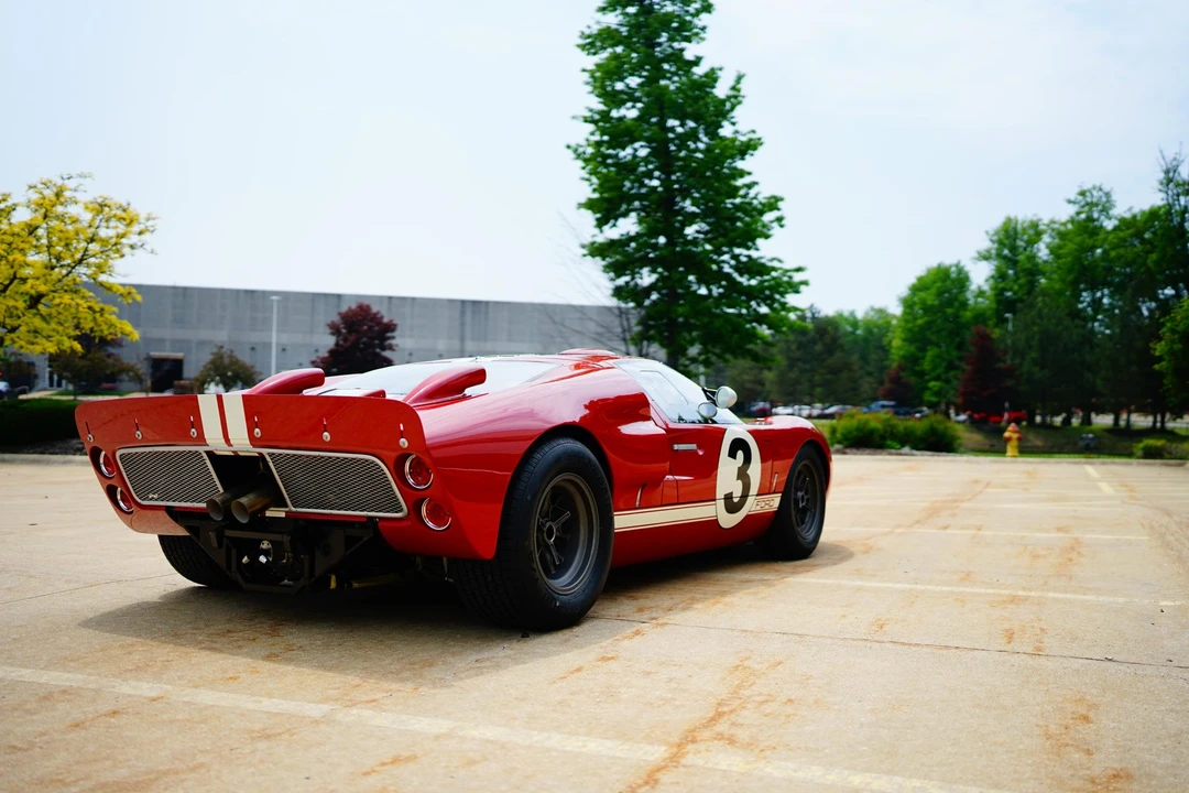 Ford Replica - Image 4 of 31