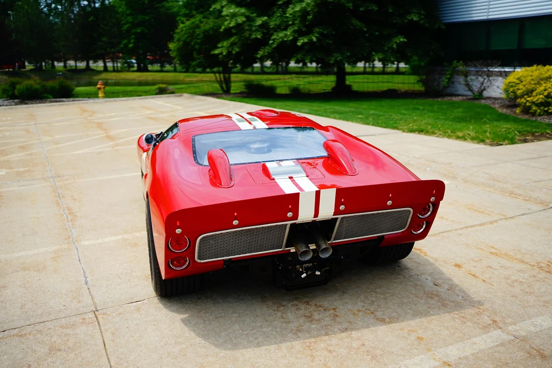 Ford Replica - Image 6 of 31
