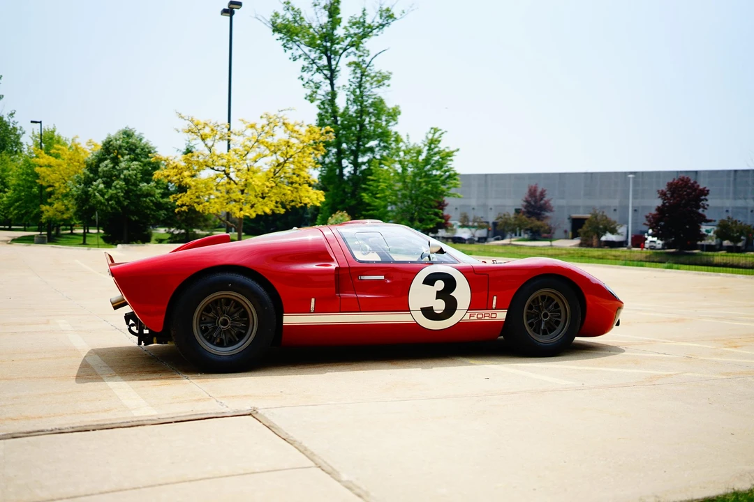 Ford Replica - Image 2 of 31