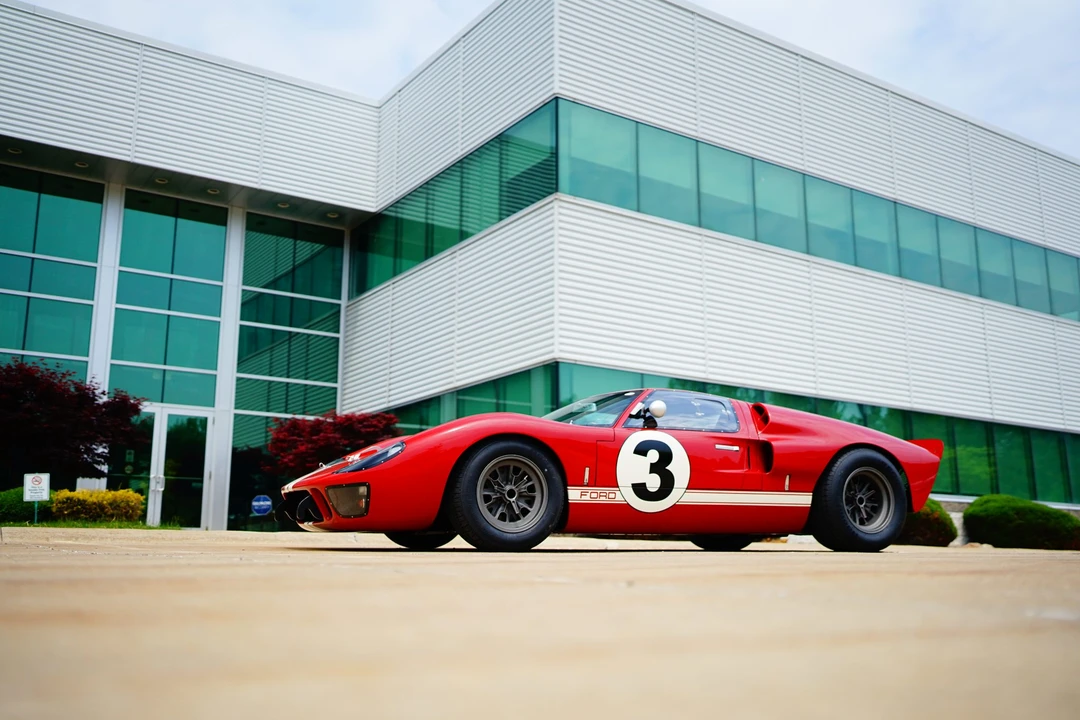 Ford Replica - Image 15 of 31