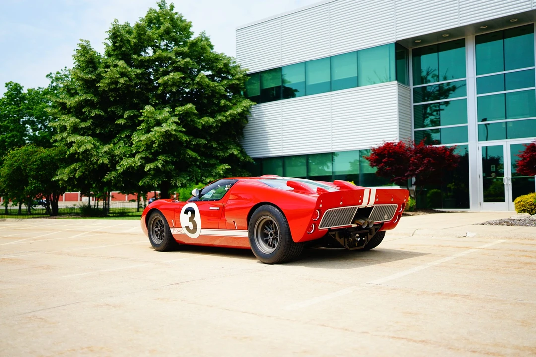 Ford Replica - Image 8 of 31