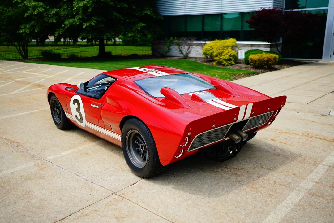 Ford Replica - Image 7 of 31