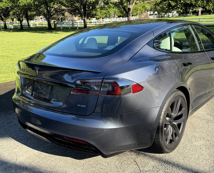 2022 Tesla Model S Plaid - Image 21 of 31
